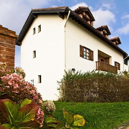 Vivienda Casa Luisa Apartment โกมิญาส ภายนอก รูปภาพ