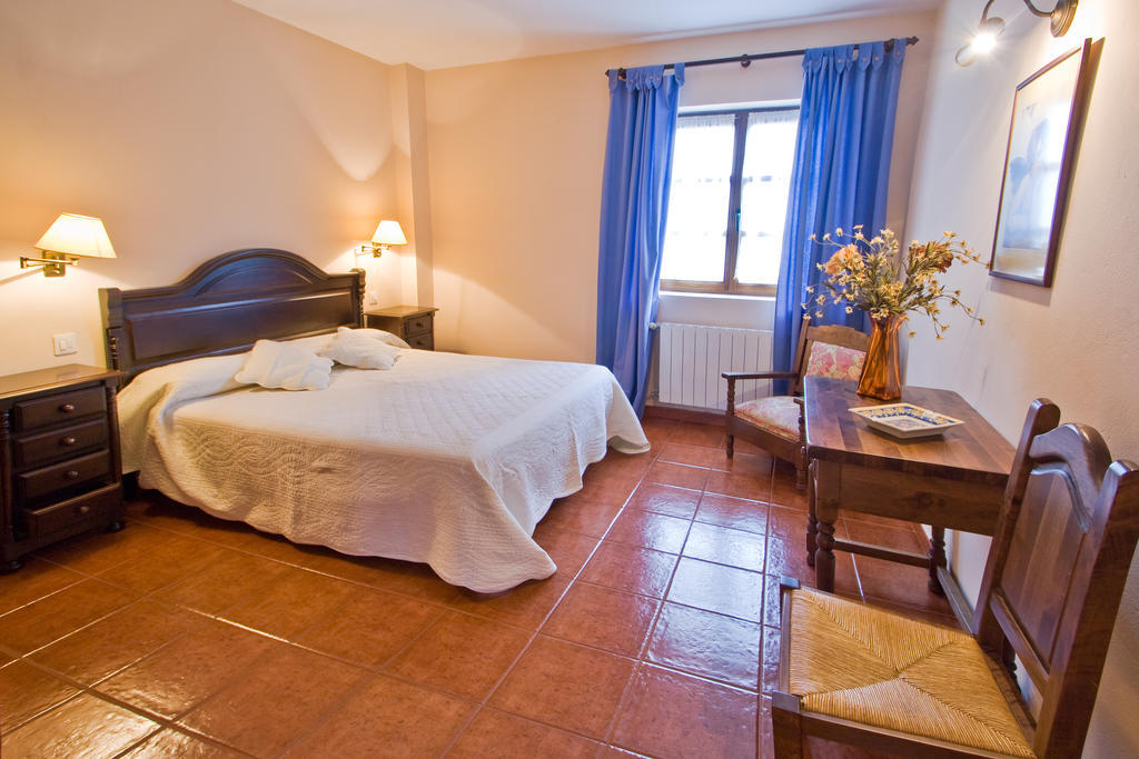 Vivienda Casa Luisa Apartment โกมิญาส ห้อง รูปภาพ