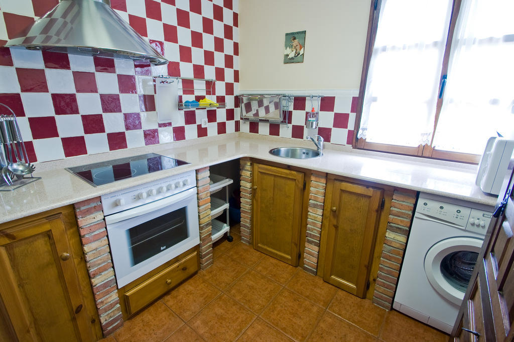 Vivienda Casa Luisa Apartment โกมิญาส ภายนอก รูปภาพ